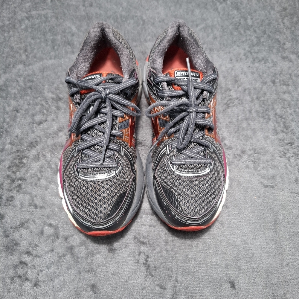 Brooks Womens Adrenaline GTS 17 1202311B044 Gray Running Shoes Sneakers Sz 7.5 B